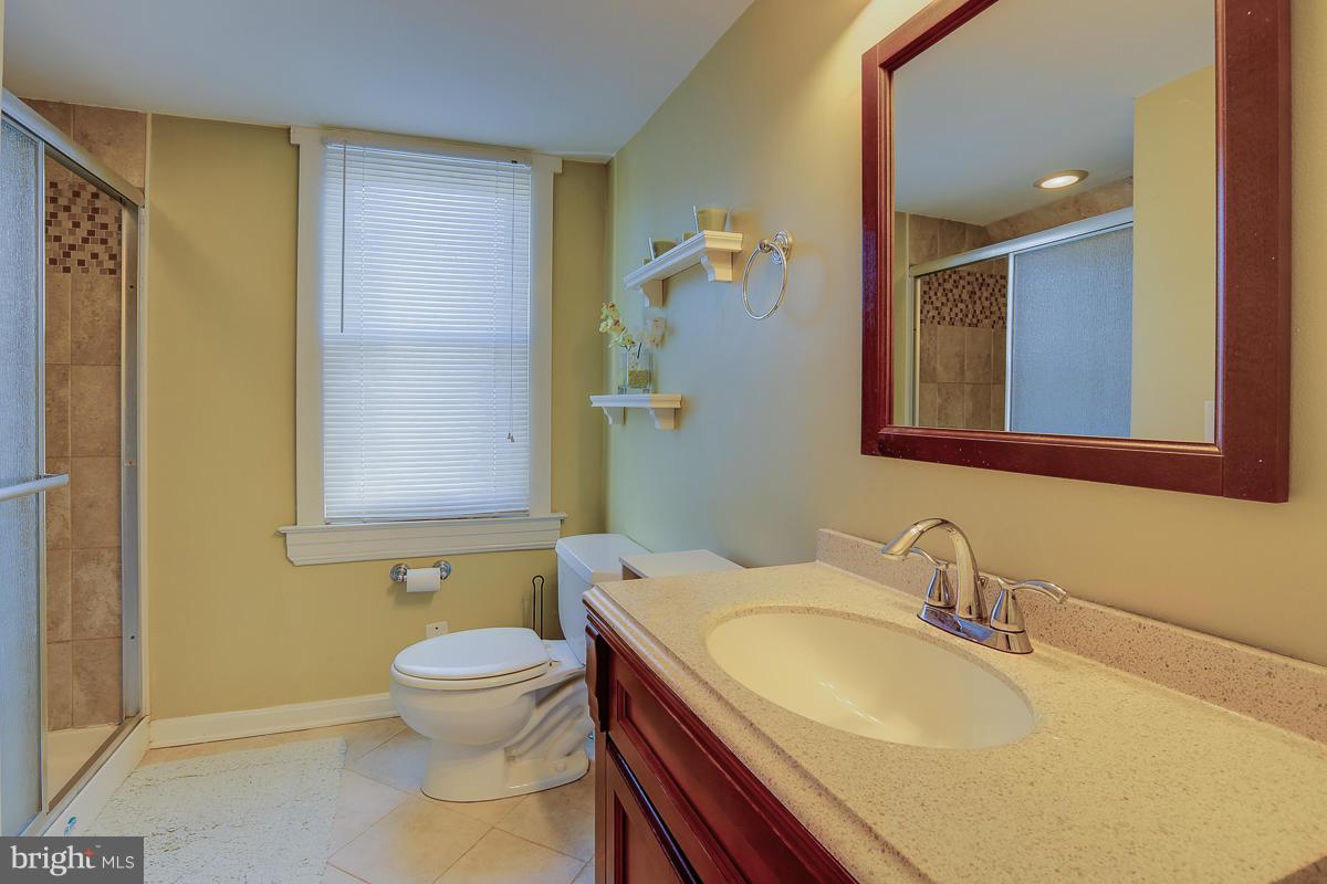 4515 Raspe Avenue Baltimore, MD 21206 - Photo 25 of 30 Bath