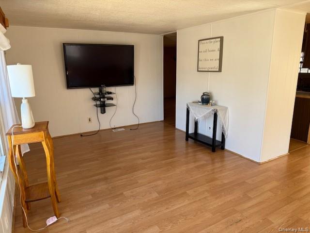 1661 Old Country Road, Unit 415 Riverhead, NY 11901 - Photo 3 of 10