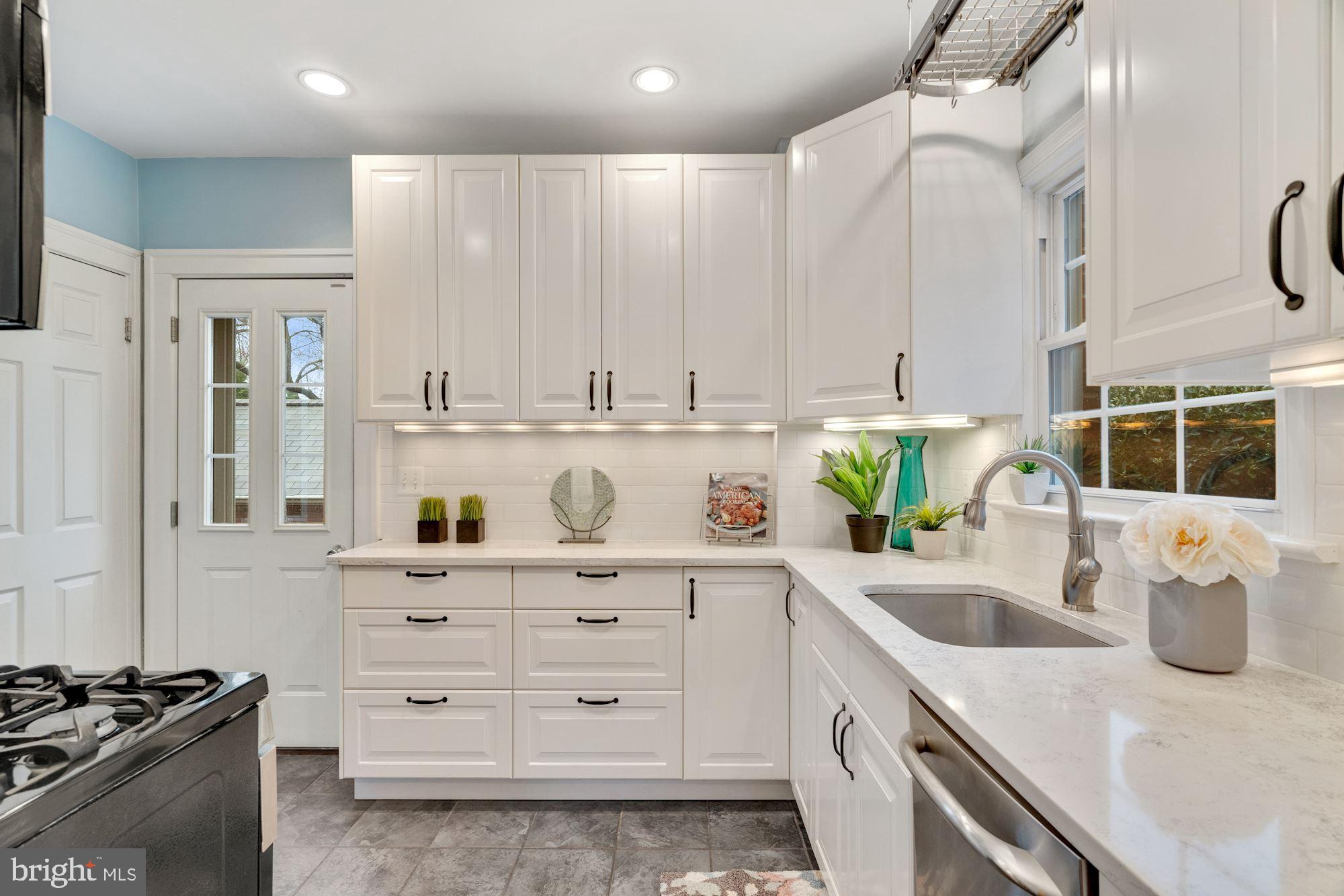 1402 North Glebe Road Arlington, VA 22207 - Photo 7 of 22