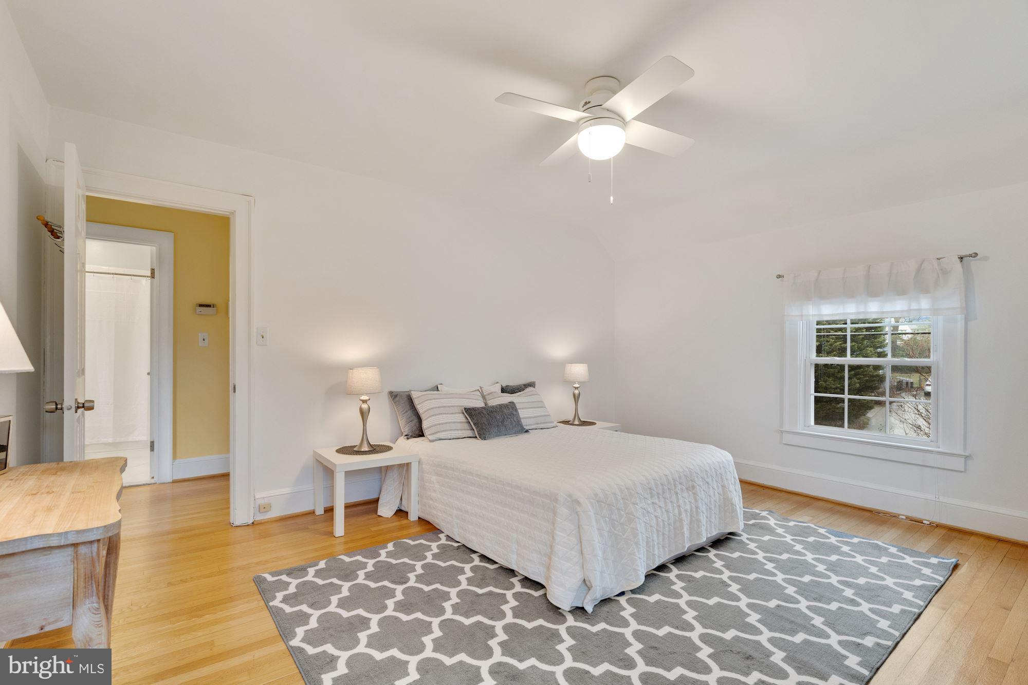 1402 North Glebe Road Arlington, VA 22207 - Photo 10 of 22