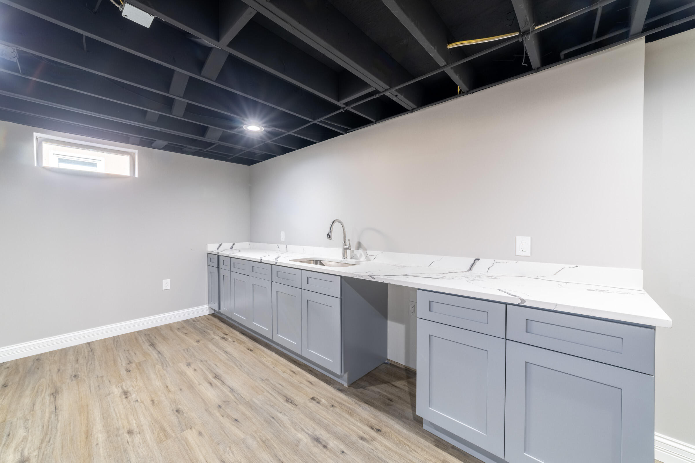 8749 Monroe Avenue Munster, IN 46321 - Photo 25 of 33 a room with sink and mirror
