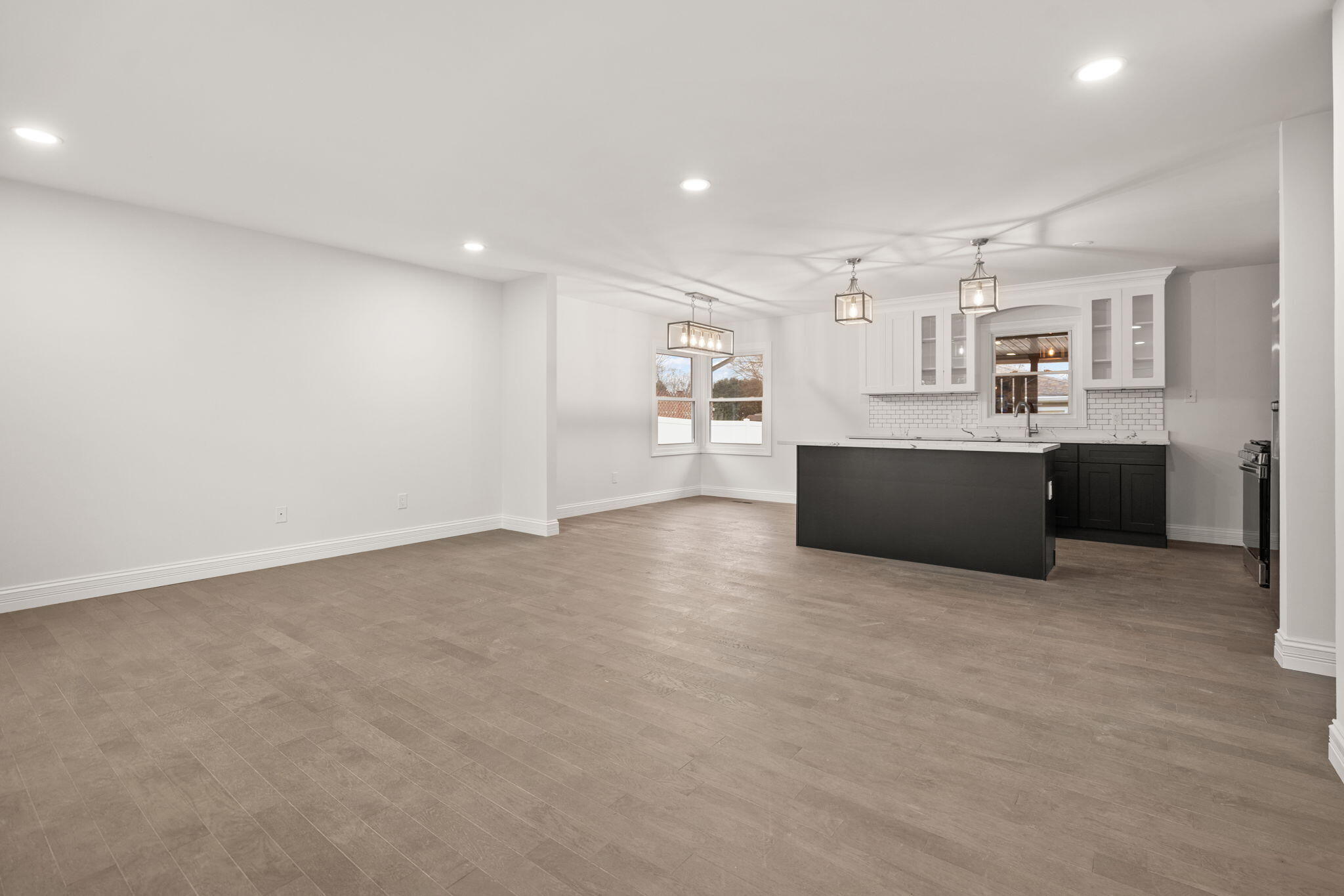 8749 Monroe Avenue Munster, IN 46321 - Photo 6 of 33 2048x1365