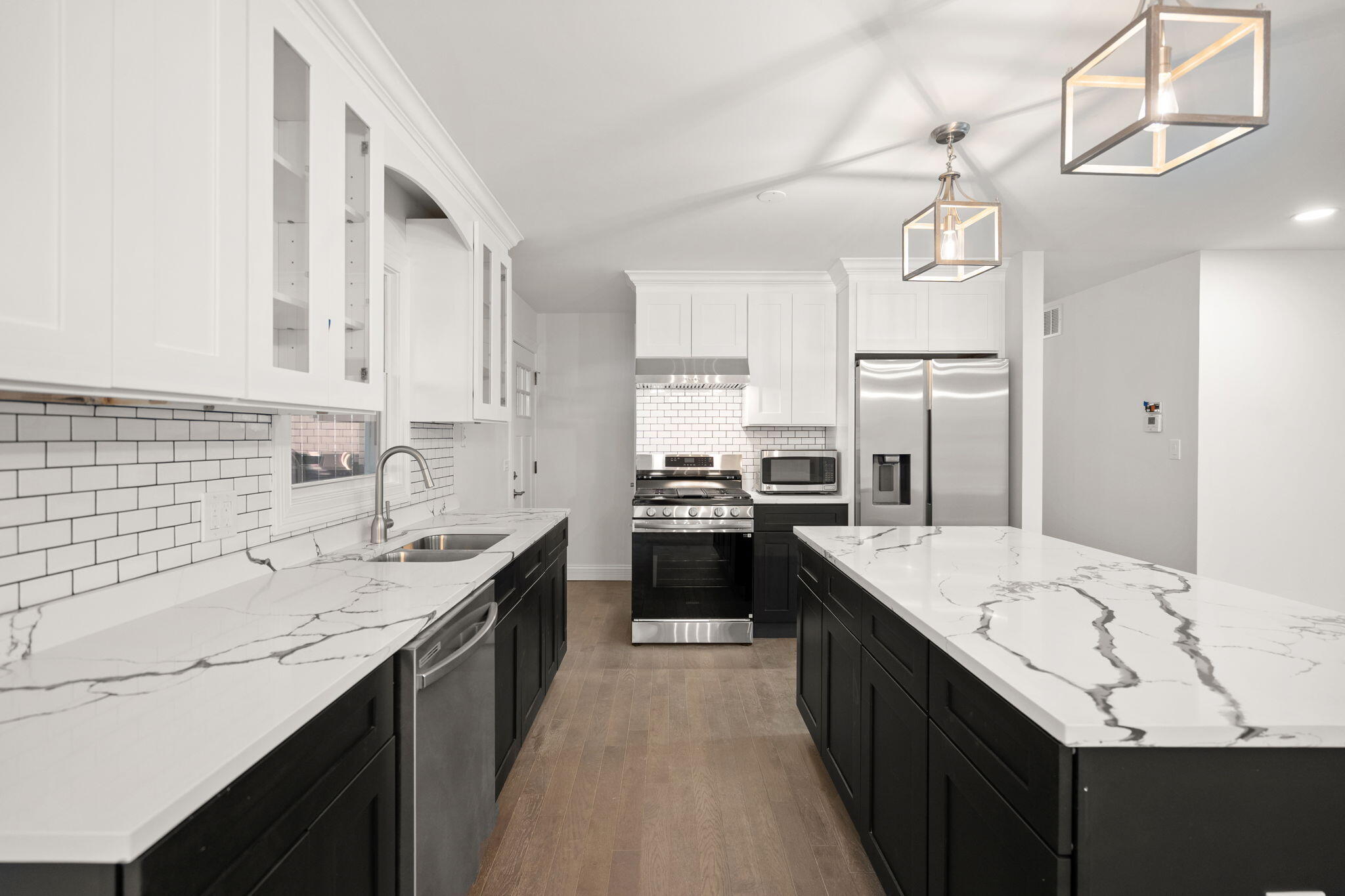 8749 Monroe Avenue Munster, IN 46321 - Photo 10 of 33 2048x1365