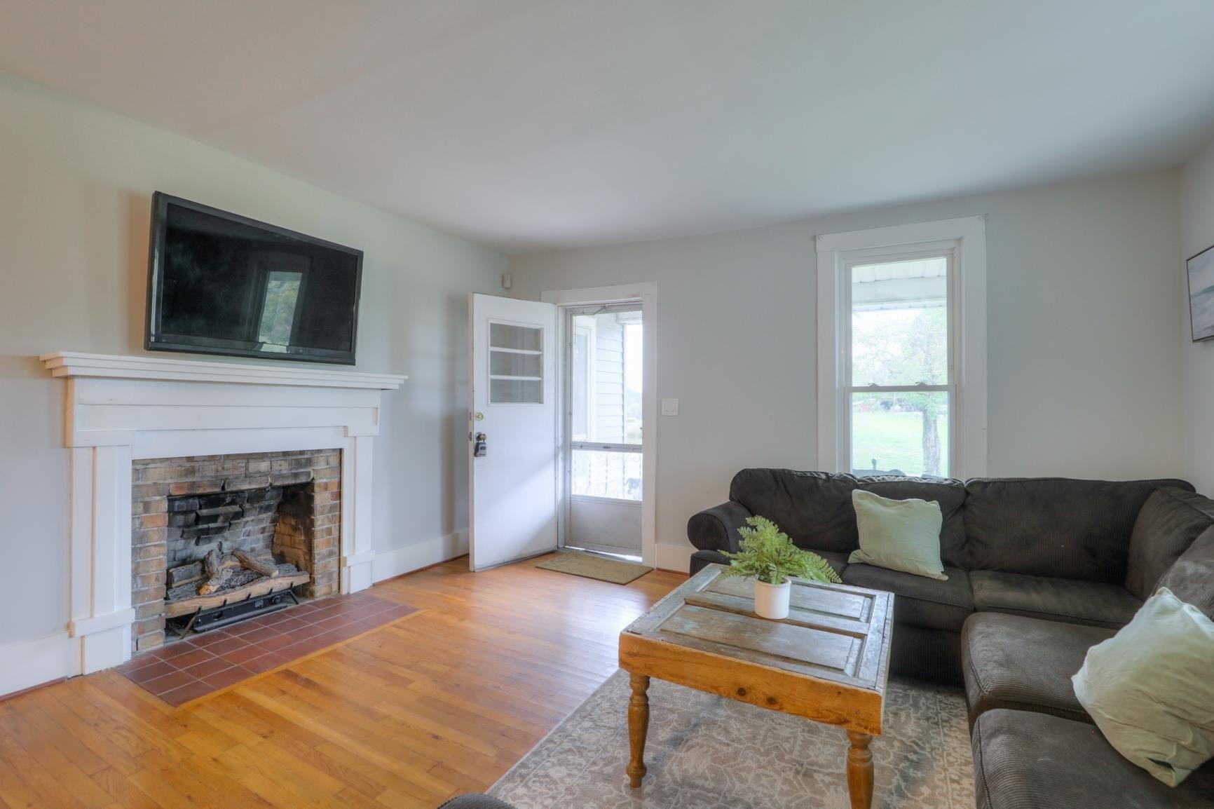 1527 Caughran Road Lewisburg, TN 37091 - Photo 9 of 30 Gallery Image 9