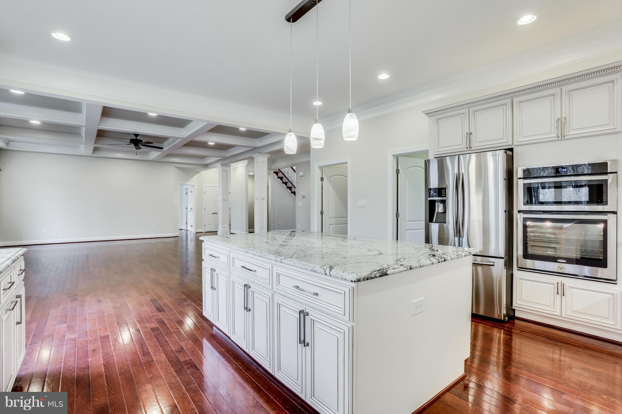 5811 Colchester Road Fairfax, VA 22030 - Photo 16 of 22 Kitchen
