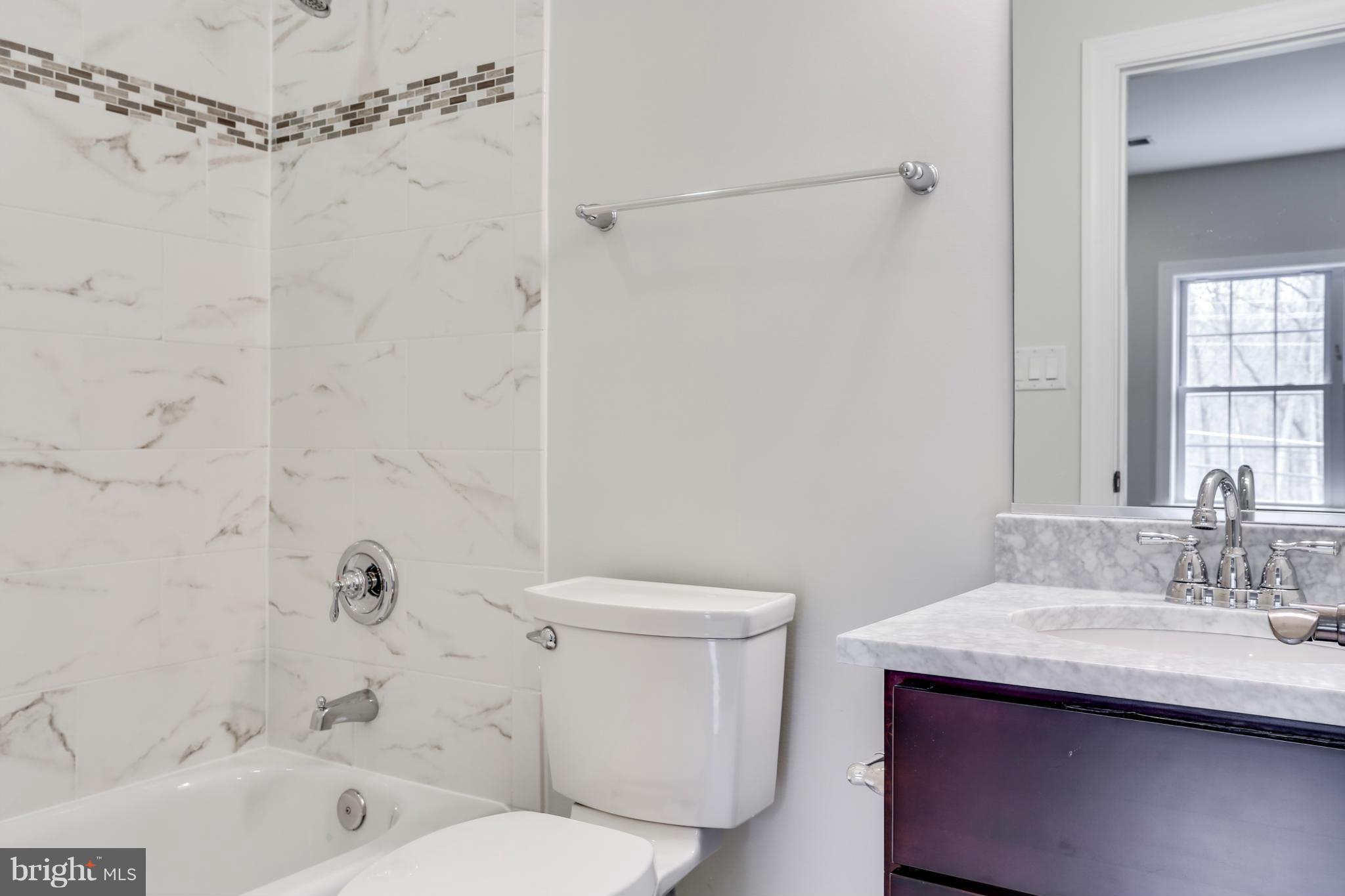 5811 Colchester Road Fairfax, VA 22030 - Photo 22 of 22 Bath