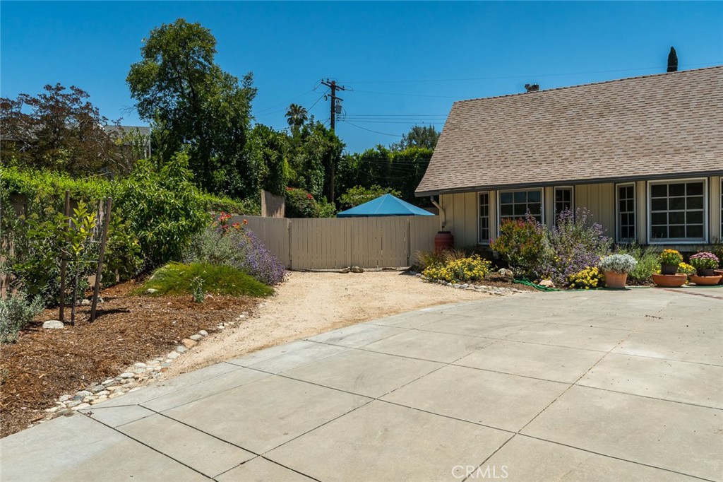 2220 Silver Tree Road Claremont, CA 91711 - Photo 69 of 74