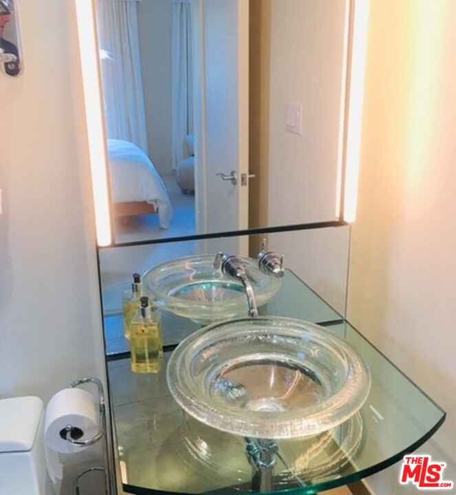 216 24th Street Manhattan Beach, CA 90266 - Photo 15 of 20