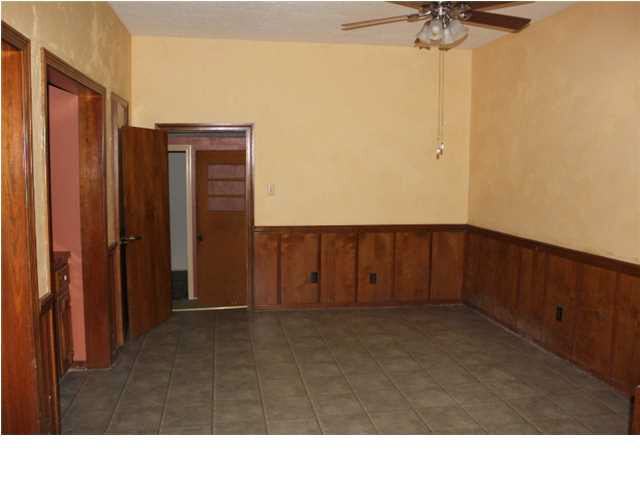 4321 Siwell Road Byram, MS 39212 - Photo 11 of 25 Breakfast Area