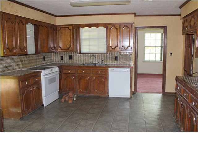 4321 Siwell Road Byram, MS 39212 - Photo 8 of 25 Kitchen