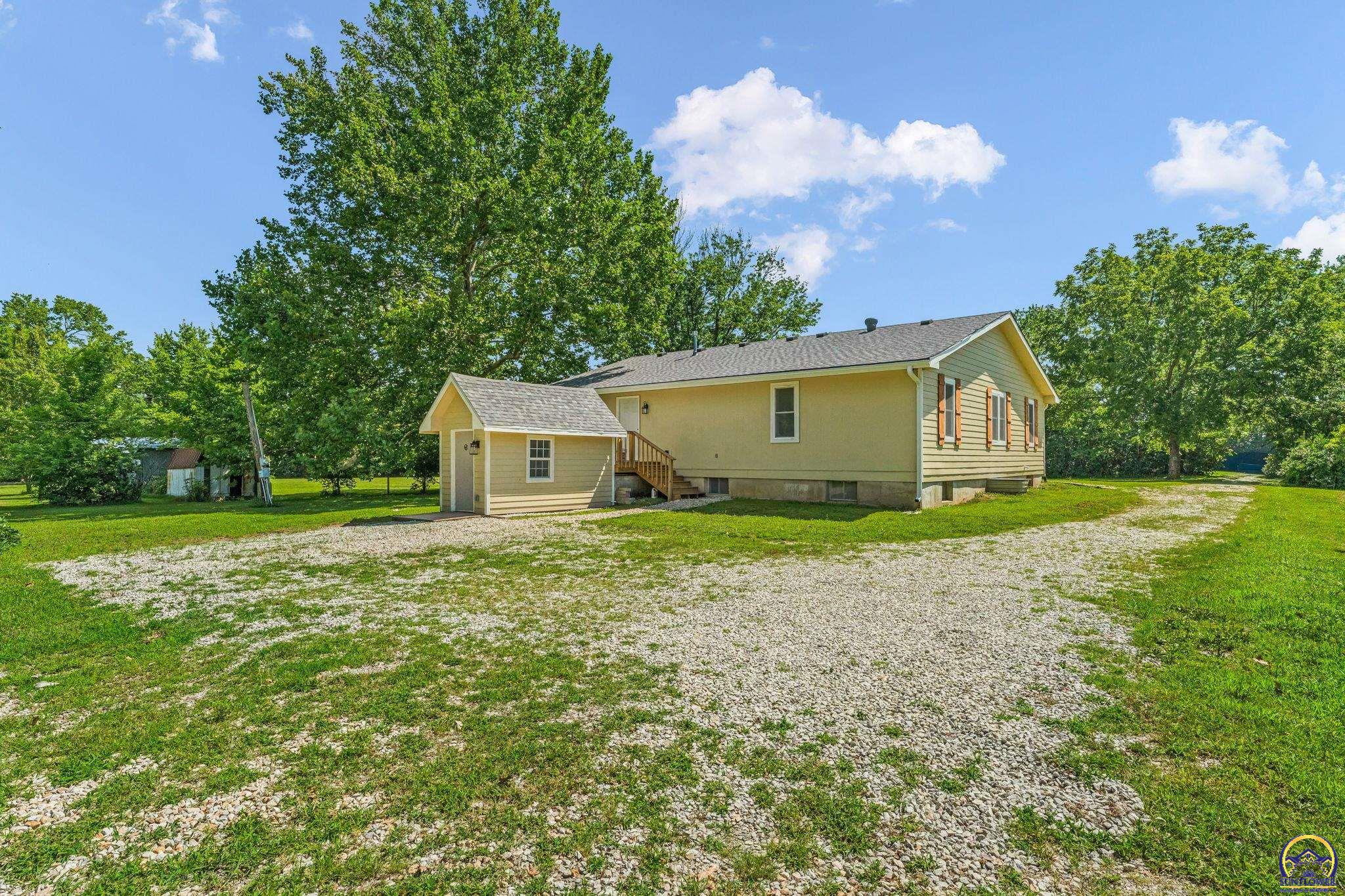 8011 Southeast Croco Road Berryton, KS 66409 - Photo 48 of 50