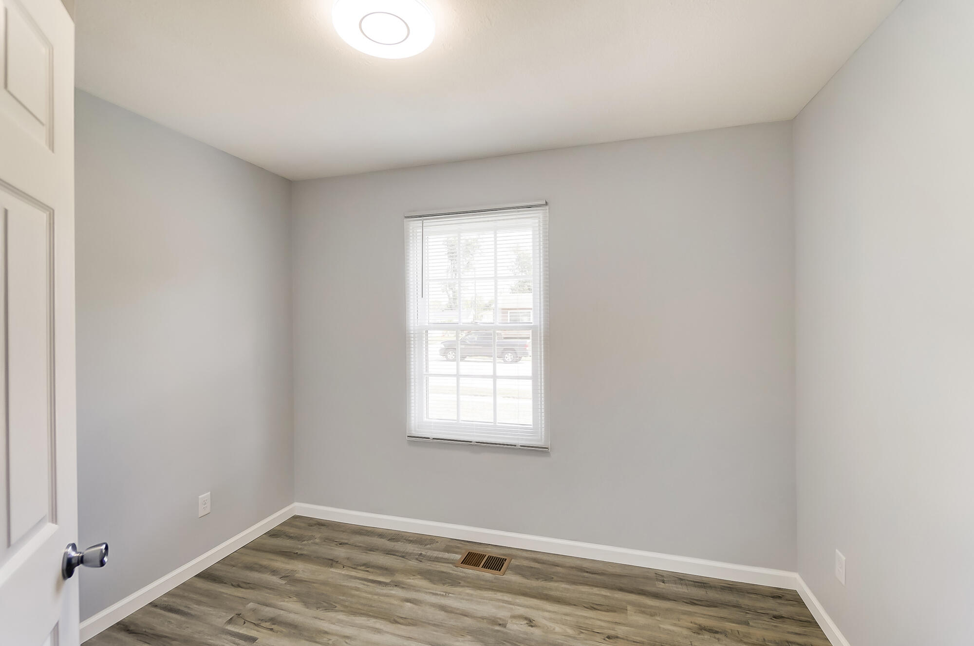 2115 Memorial Drive Springfield, OH 45505 - Photo 19 of 38 Gallery Image 19