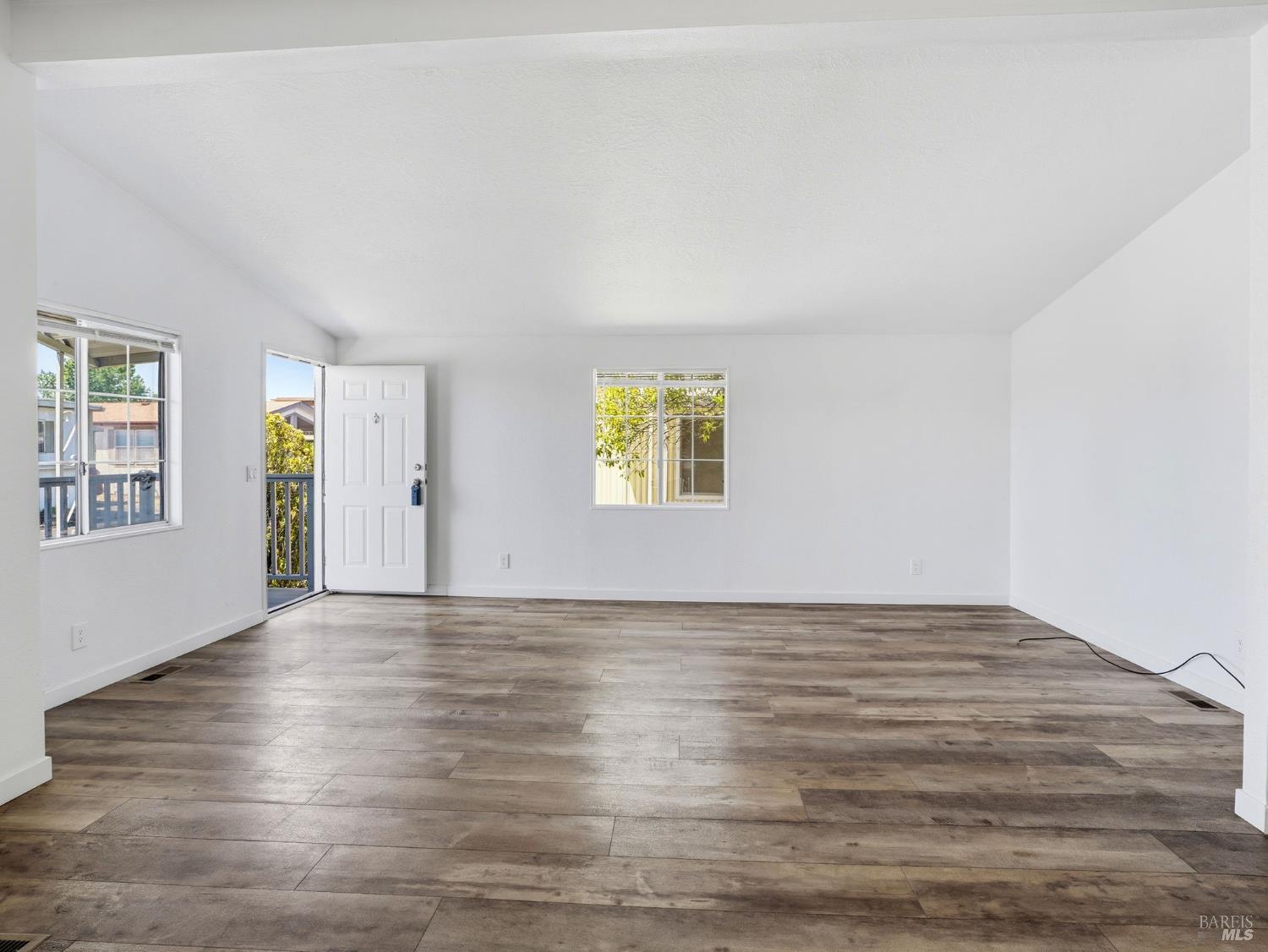 227 Ricardo Avenue Santa Rosa, CA 95407 - Photo 12 of 33
