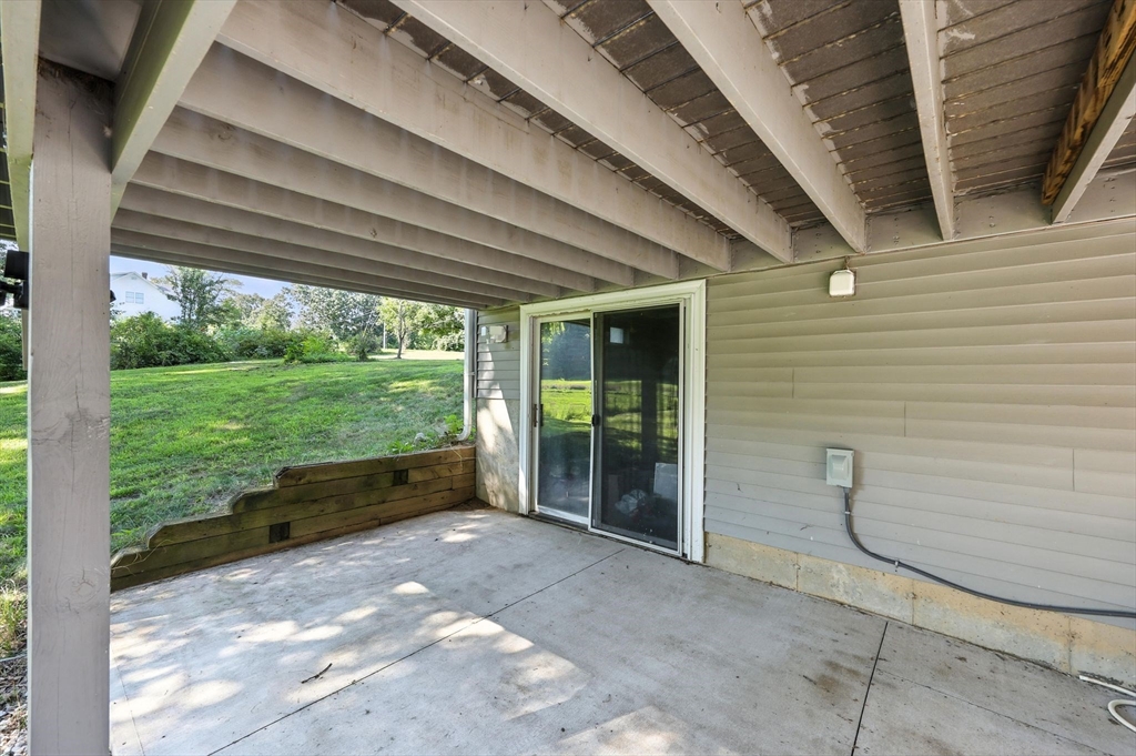17 Glendale Road Southampton, MA 01073 - Photo 33 of 42 a view of backyard with large window and outer view