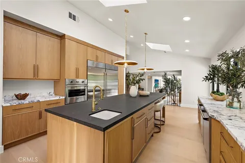 $9,999,000 | 1700 Port Ashley Place, Newport Beach, CA 92660