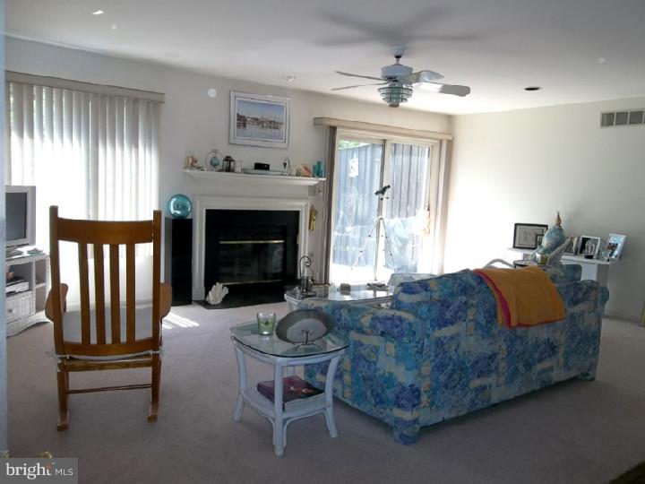 256 Fox Run Exton, PA 19341 - Photo 3 of 25