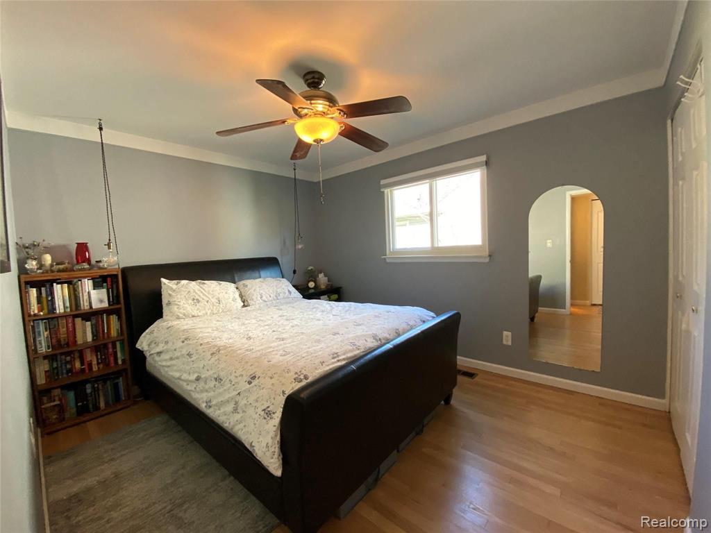 557 Roth Boulevard Clawson, MI 48017 - Photo 13 of 30