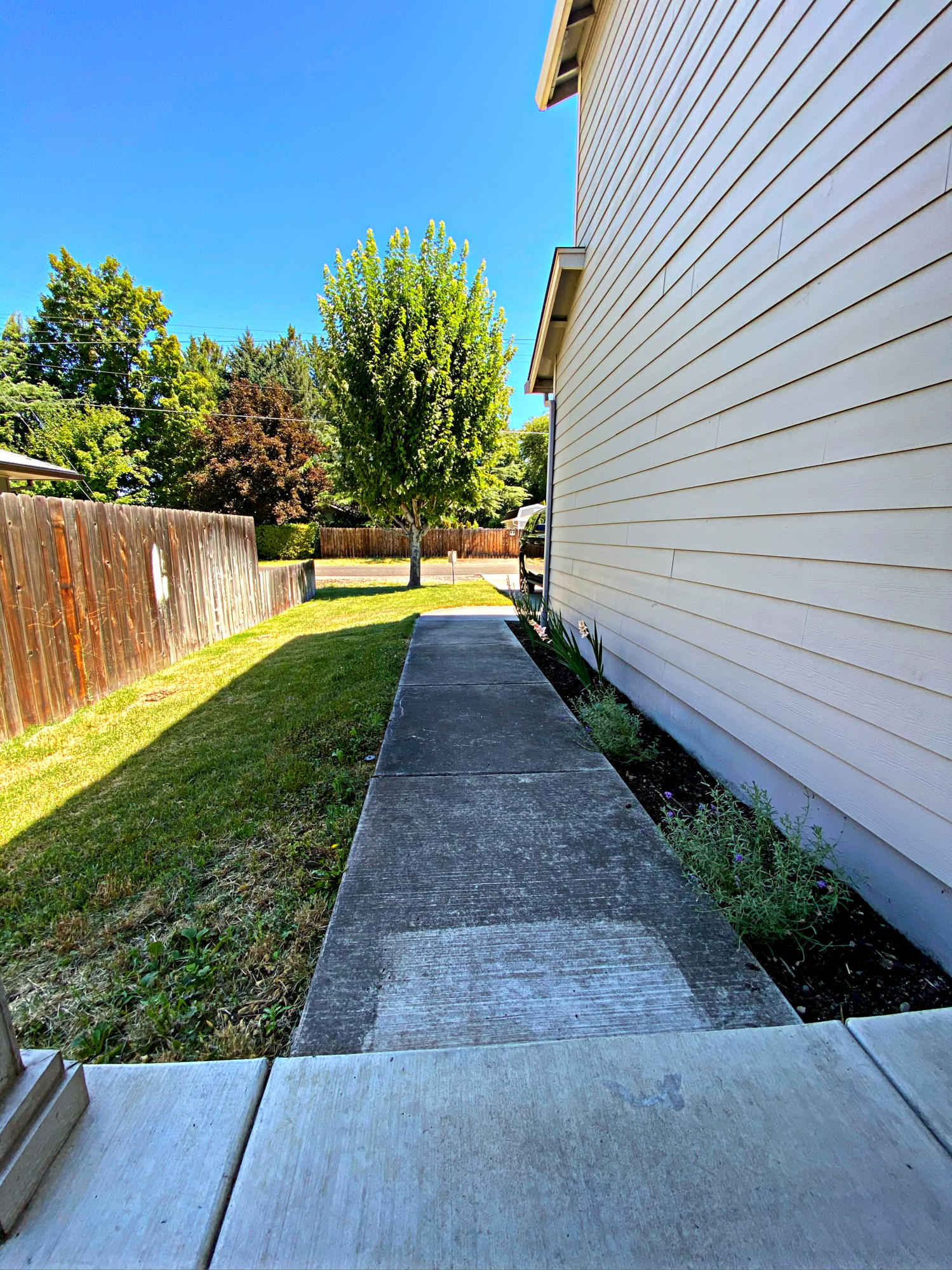 3131 Bursell Road Medford, OR 97502 - Photo 33 of 36 D1DF179A-D042-49CD-A180-CEC4ACFE8896