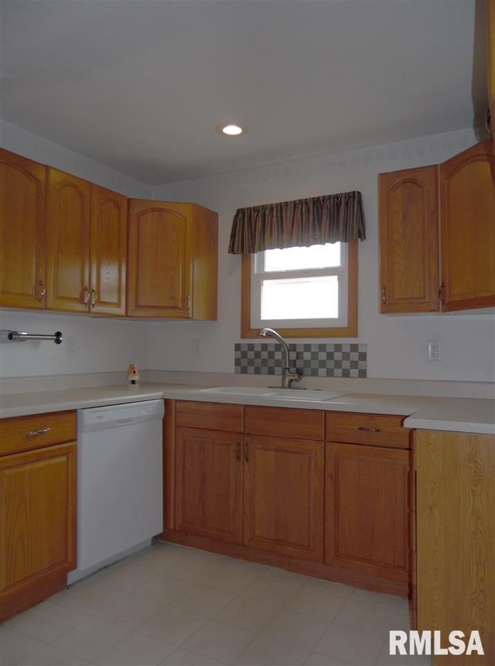 14080 Grandview Drive Manito, IL 61546 - Photo 7 of 19 Gallery Image 7