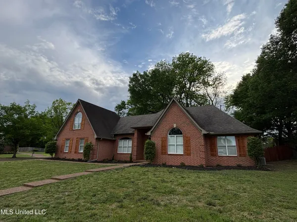 $2,195 | 1705 Cedar Lake Cove, Hernando, MS 38632