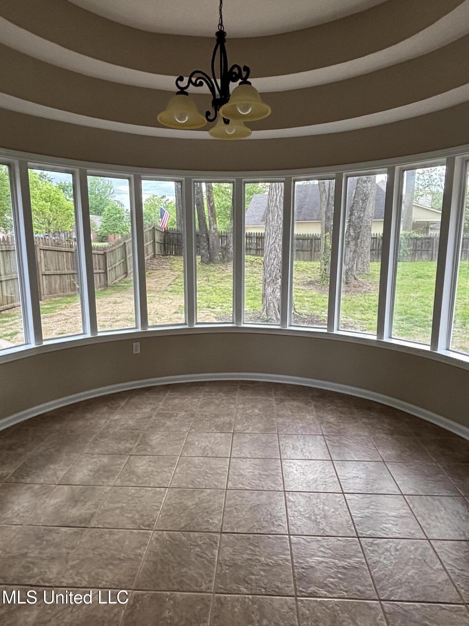 1705 Cedar Lake Cove Hernando, MS 38632 - Photo 5 of 33 Photo Apr 23 2025, 6 13 47 PM