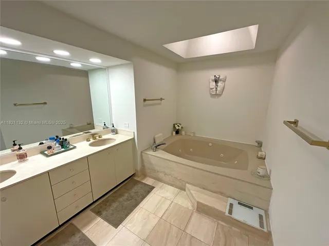 $659,000 | 20191 East Country Club Drive, Unit 1903, Aventura, FL 33180