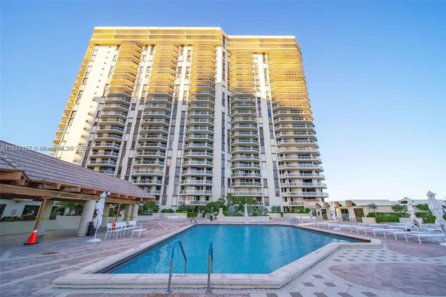 $659,000 | 20191 East Country Club Drive, Unit 1903, Aventura, FL 33180
