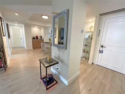 $659,000 | 20191 East Country Club Drive, Unit 1903, Aventura, FL 33180