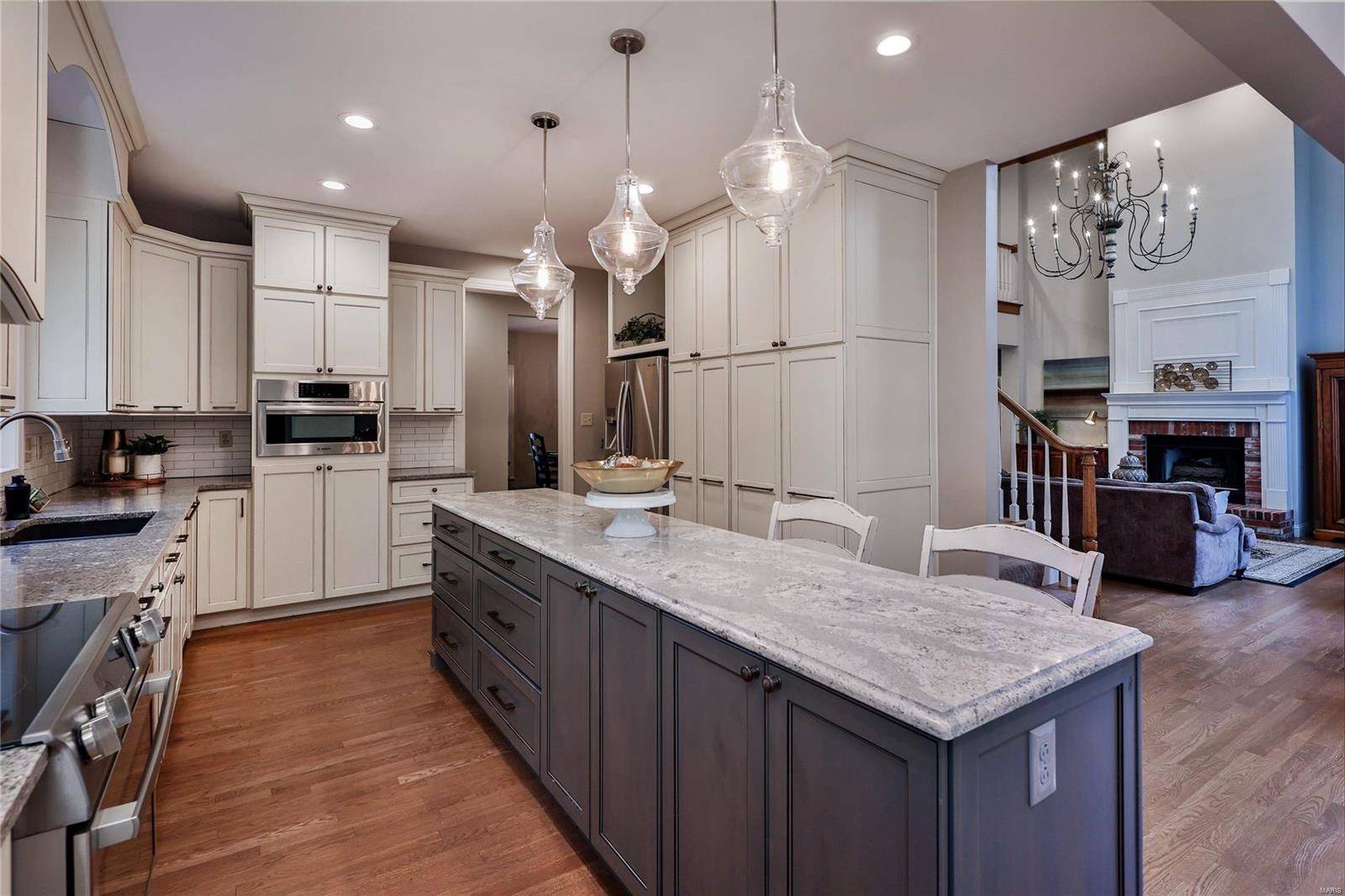 5456 Legend Court Weldon Spring, MO 63304 - Photo 4 of 39 Gallery Image 4