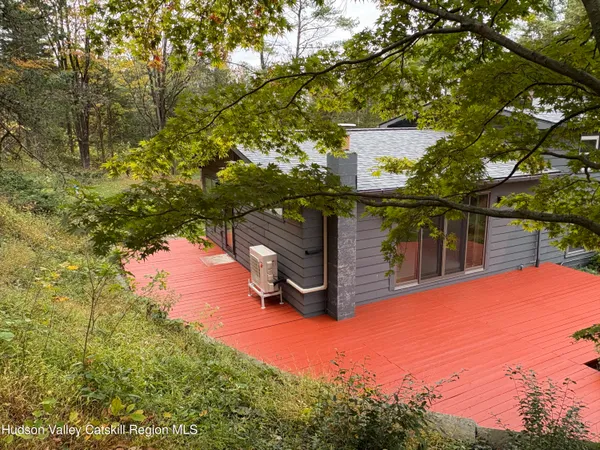 a view of a back yard of the house