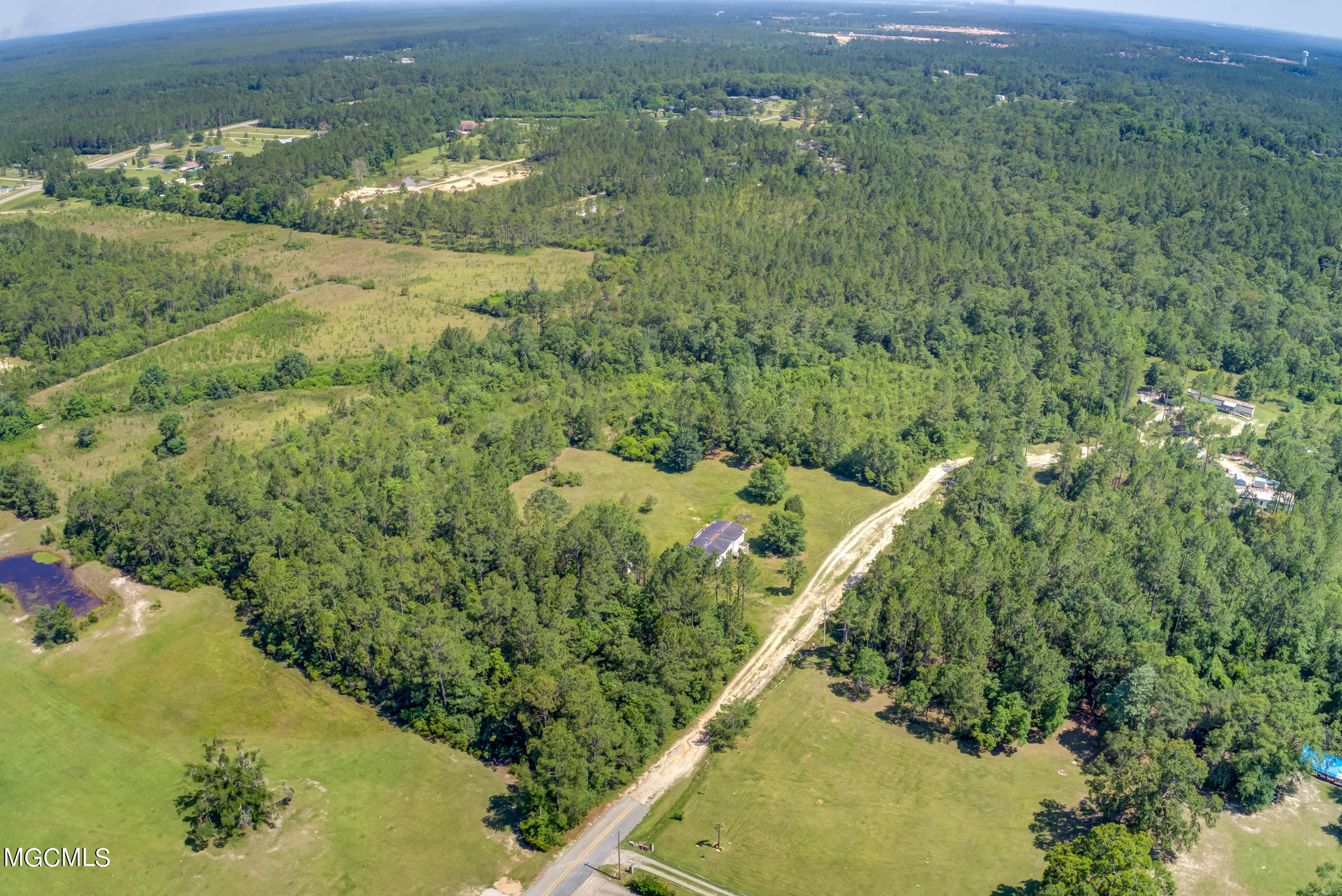 17334 C J Dellie Road Saucier, MS 39574 - Photo 4 of 26 17334 CJ Dellie Rd (1)