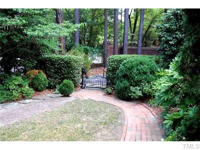 815 Marlowe Road, Unit 1 Raleigh, NC 27609 - Photo 17 of 22 Back Yard