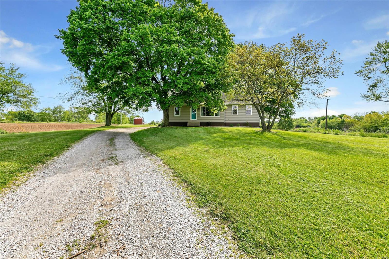 2926 Maus Road Fults, IL 62244 - Photo 3 of 57