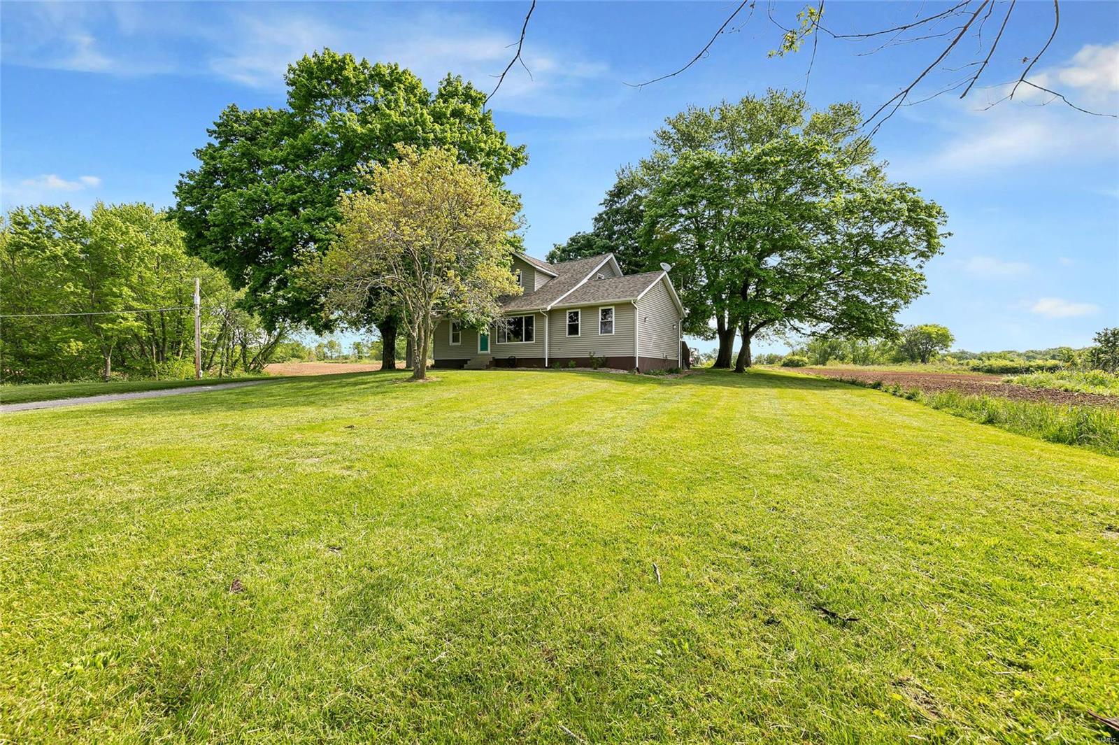 2926 Maus Road Fults, IL 62244 - Photo 4 of 57