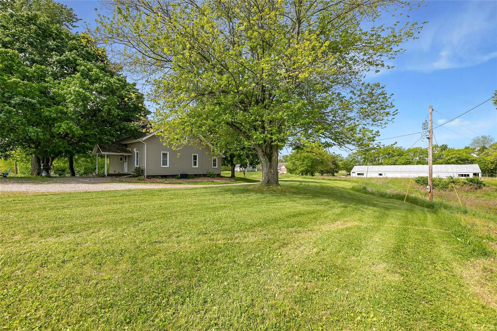 2926 Maus Road Fults, IL 62244 - Photo 5 of 57