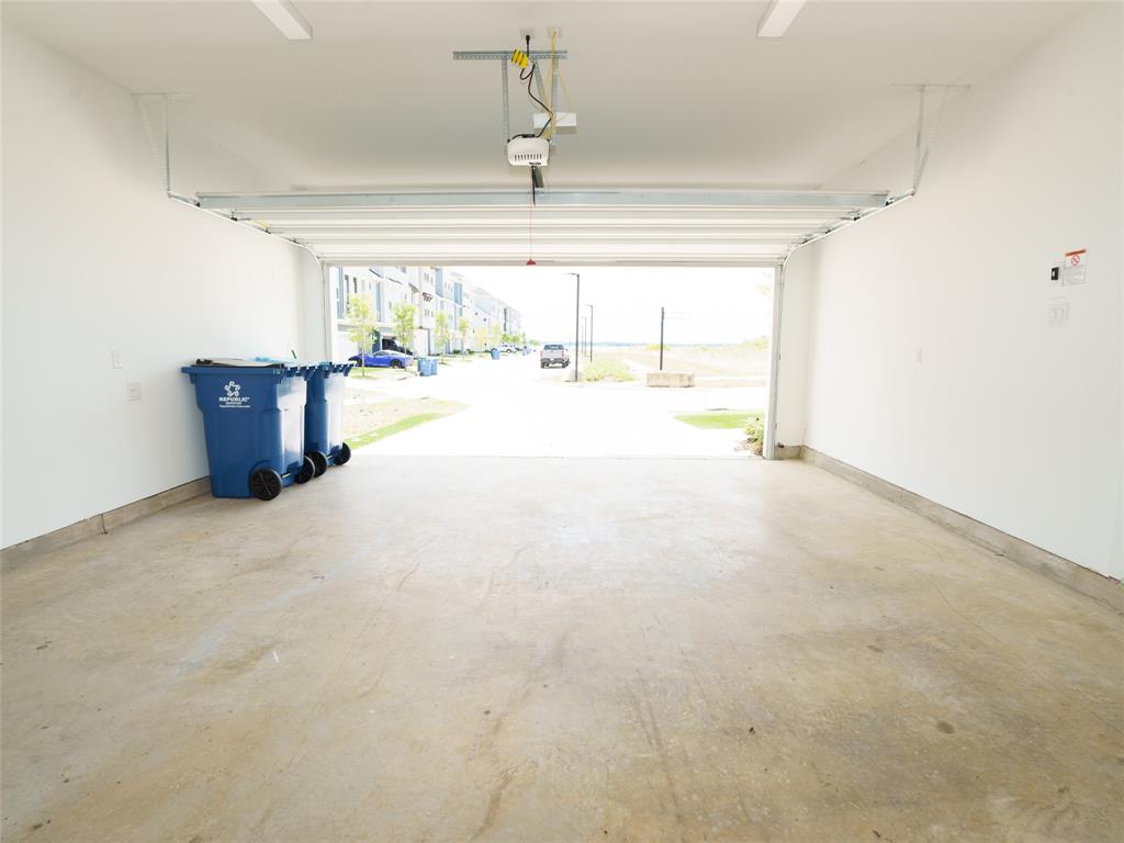 9311 Easy Street Rowlett, TX 75088 - Photo 19 of 22 View of garage