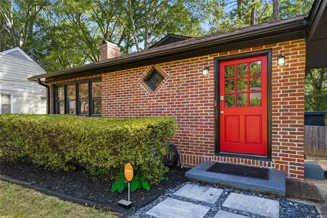 $299,999 | 1848 Brandywine Street Southwest, Atlanta, GA 30310