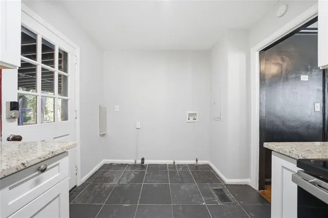 $299,999 | 1848 Brandywine Street Southwest, Atlanta, GA 30310