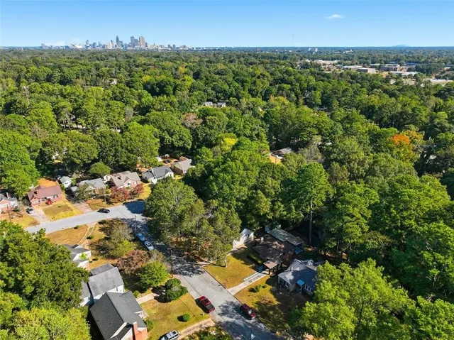 $299,999 | 1848 Brandywine Street Southwest, Atlanta, GA 30310