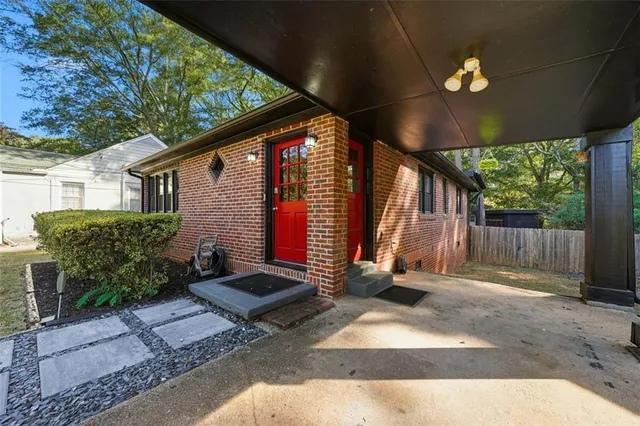 $299,999 | 1848 Brandywine Street Southwest, Atlanta, GA 30310