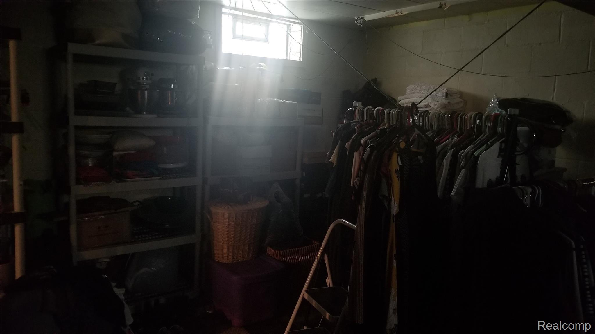 11845 Riad Street Detroit, MI 48224 - Photo 18 of 51 20190718_144447.jpg