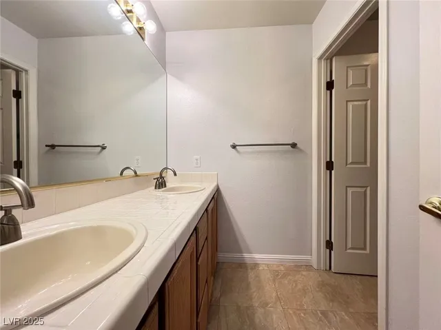 $2,450 | 2054 Majestic Peak Drive, Henderson, NV 89074