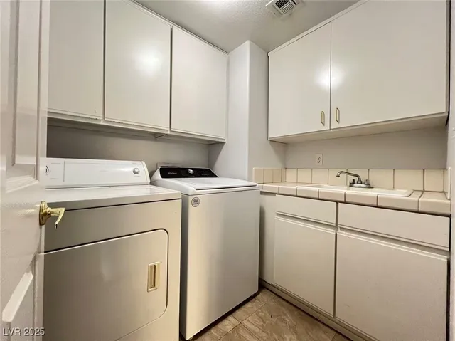 $2,450 | 2054 Majestic Peak Drive, Henderson, NV 89074