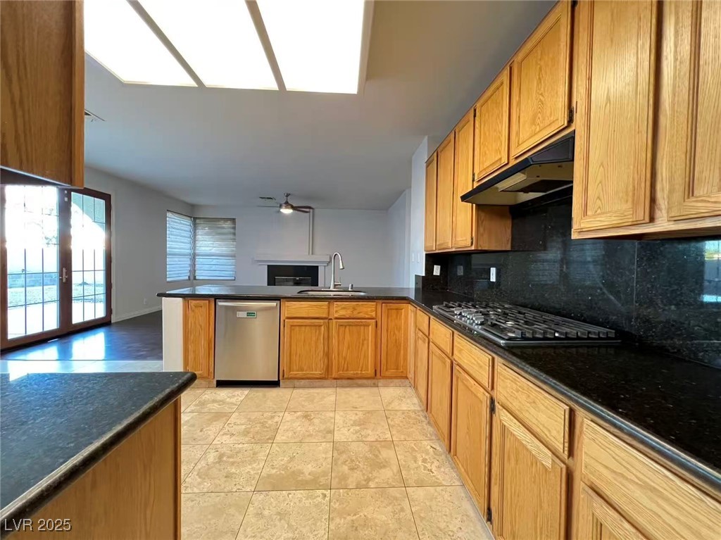 2054 Majestic Peak Drive Henderson, NV 89074 - Photo 10 of 39