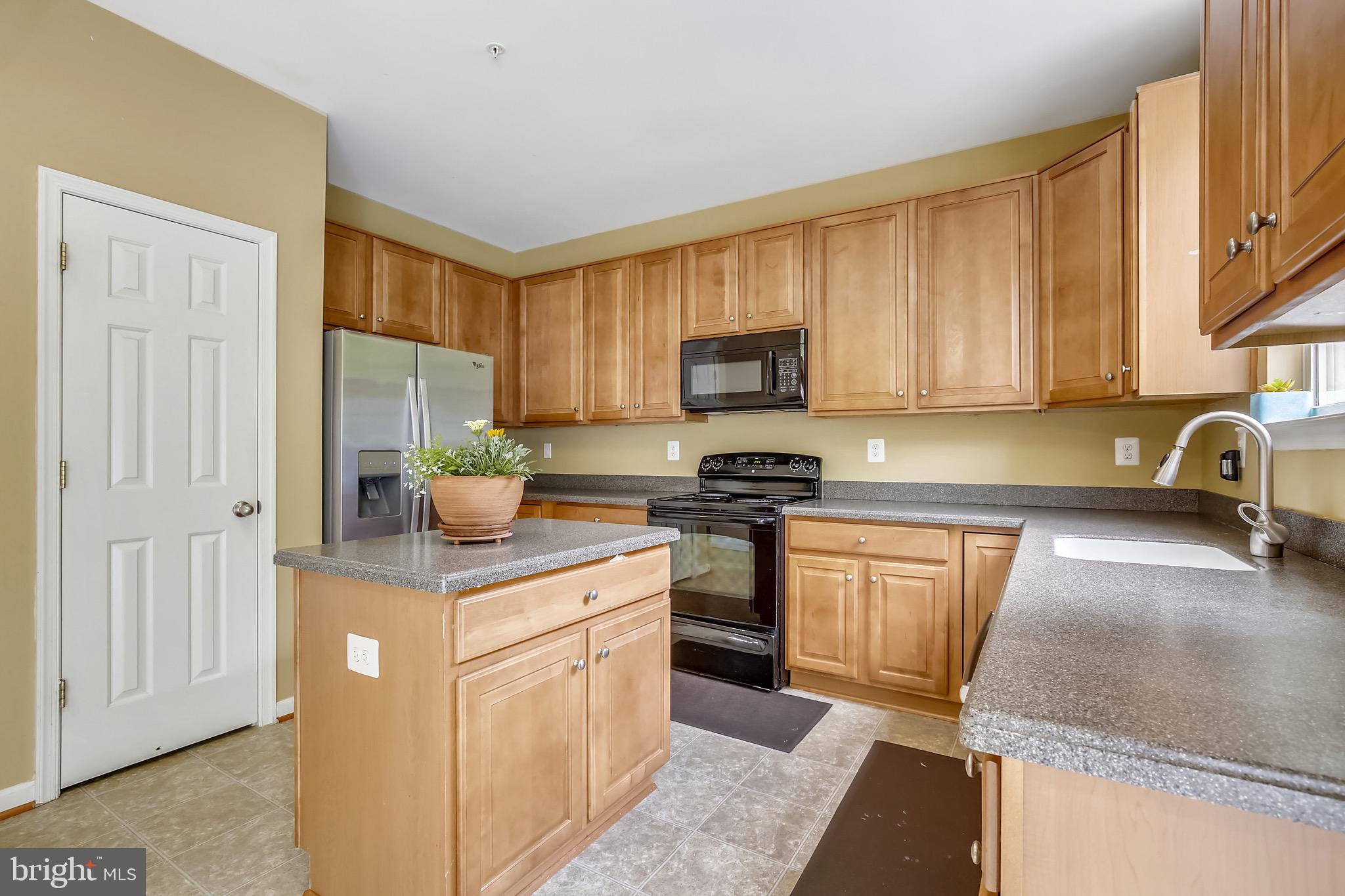 665 Tivoli Road Frederick, MD 21703 - Photo 7 of 23