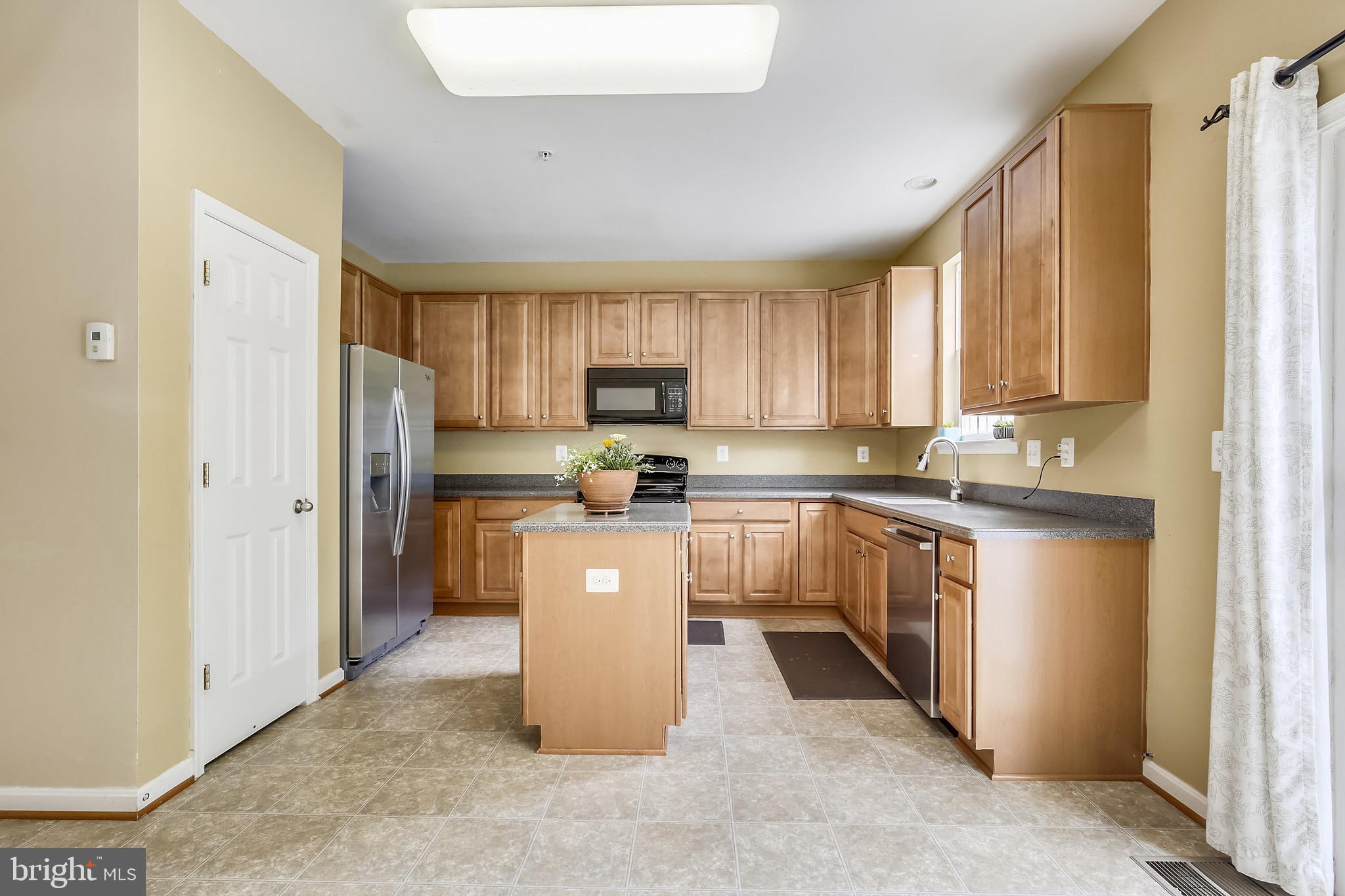 665 Tivoli Road Frederick, MD 21703 - Photo 8 of 23