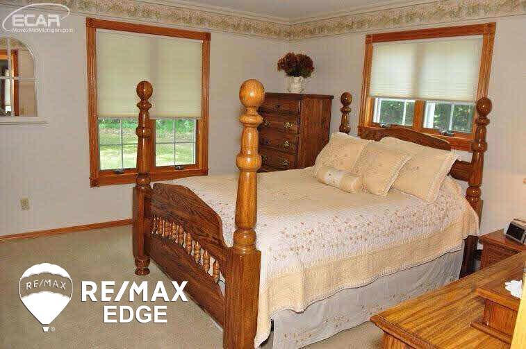 13681 Harris Road Chesaning, MI 48616 - Photo 12 of 29 21196568-11.JPG