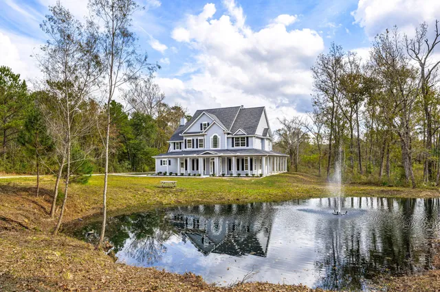 $989,000 | 14882 Gingham Road, Montgomery, TX 77356