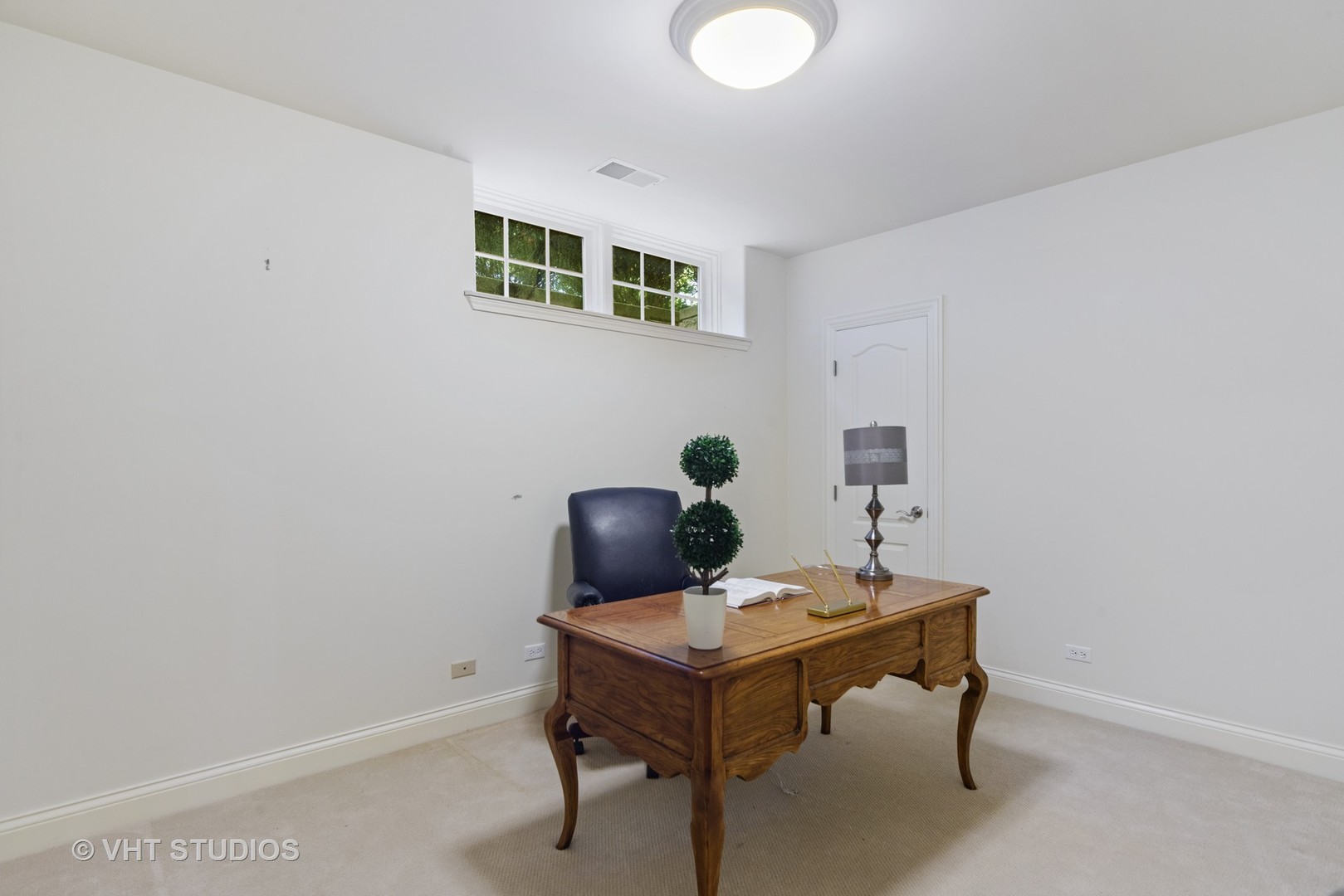 11 Forest Gate Circle Oak Brook, IL 60523 - Photo 14 of 15