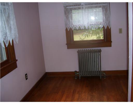 1864 Geiger Road Friedens, PA 15541 - Photo 9 of 17 Den.
